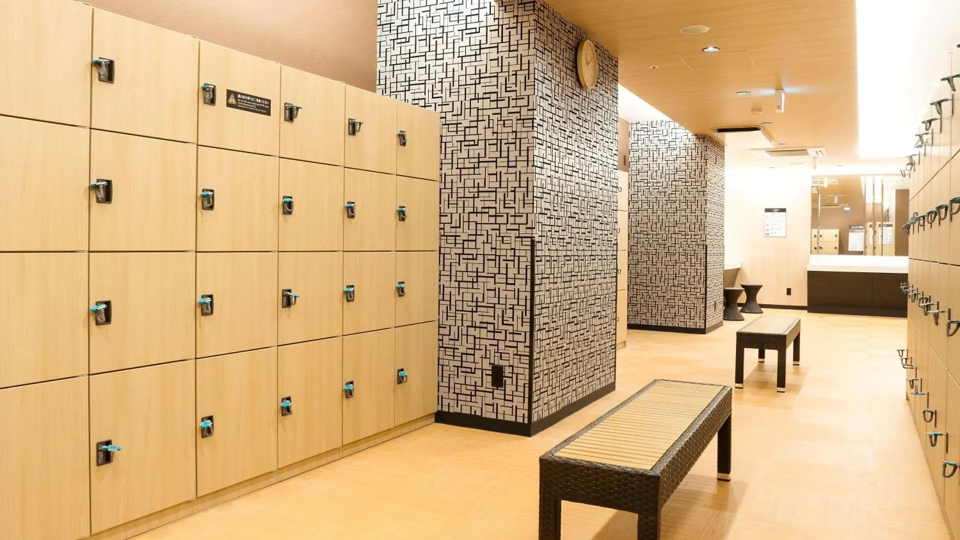 Apa Hotel & Resort Osaka Namba Ekimae Tower 3*,  Japan