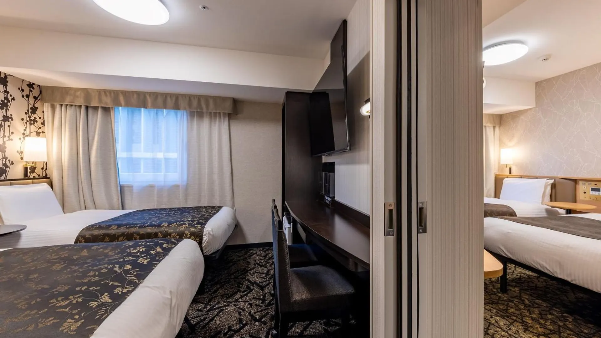 Apa Hotel & Resort Osaka Namba Ekimae Tower 3*,